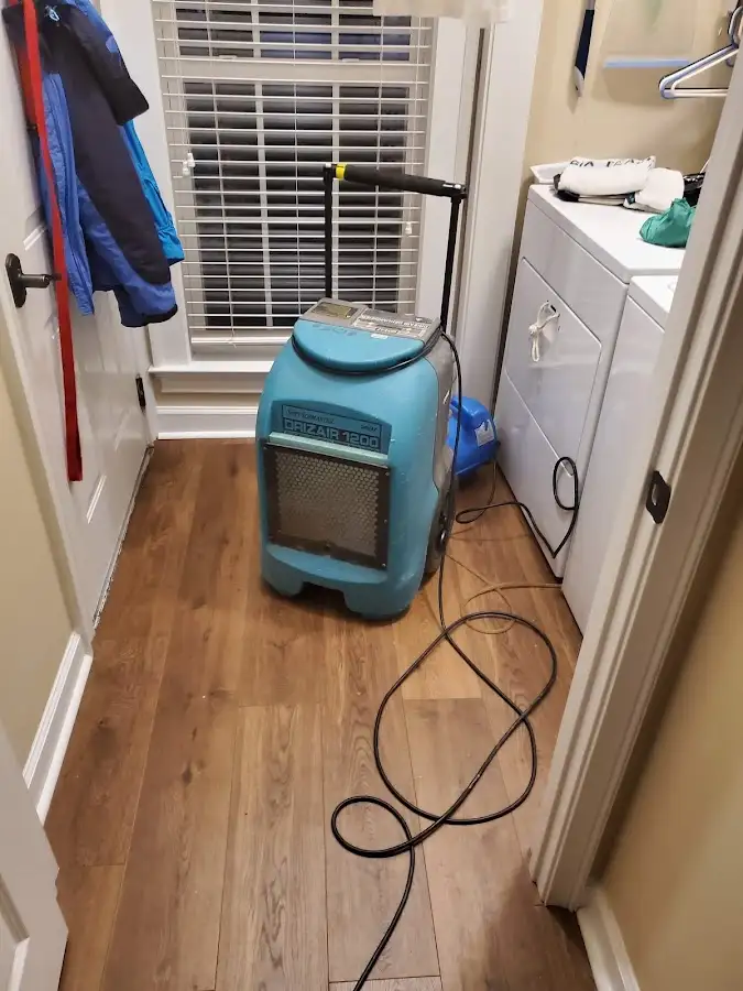 Commercial dehumidifier deployed for Crawl Space Restoration in Bothell
